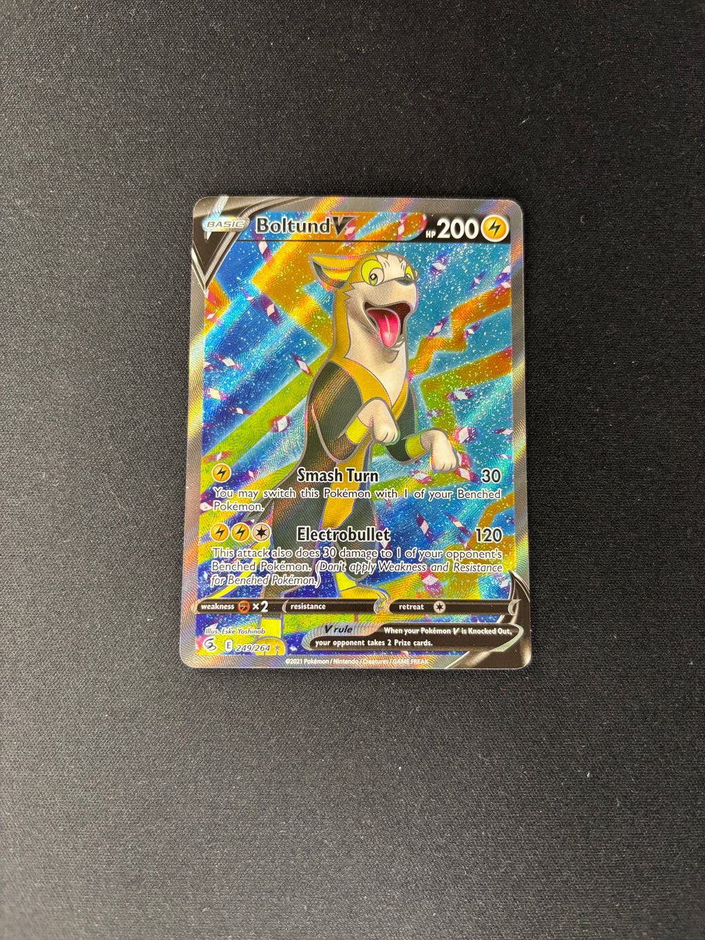 Boltund V – Fusion Strike – Full Art – #249/264 – NM